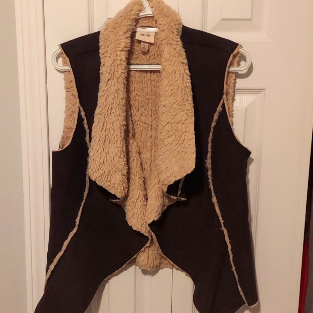 Fur vest
